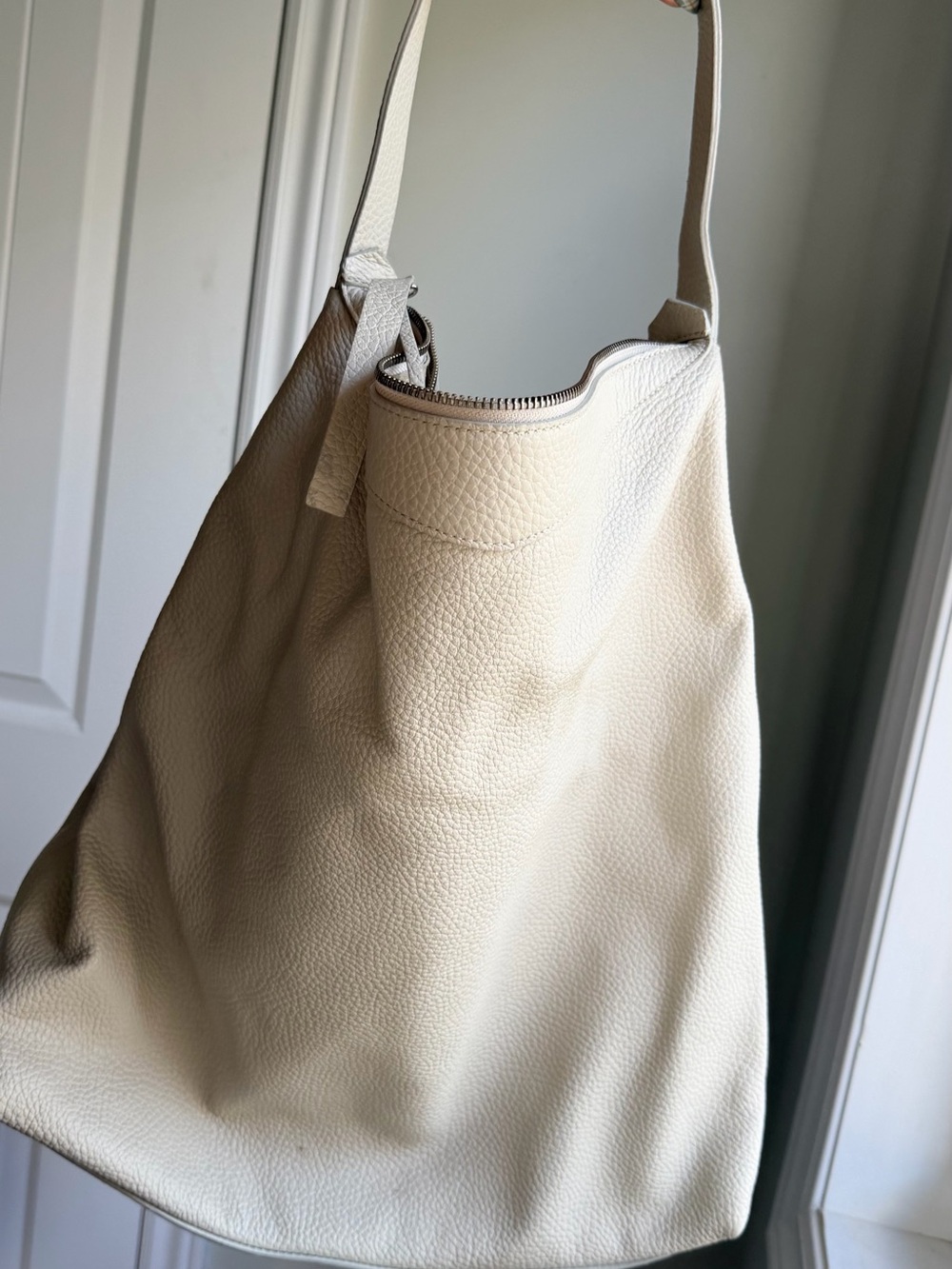 Everlane Cream Pebbled Leather Shoulder Hobo